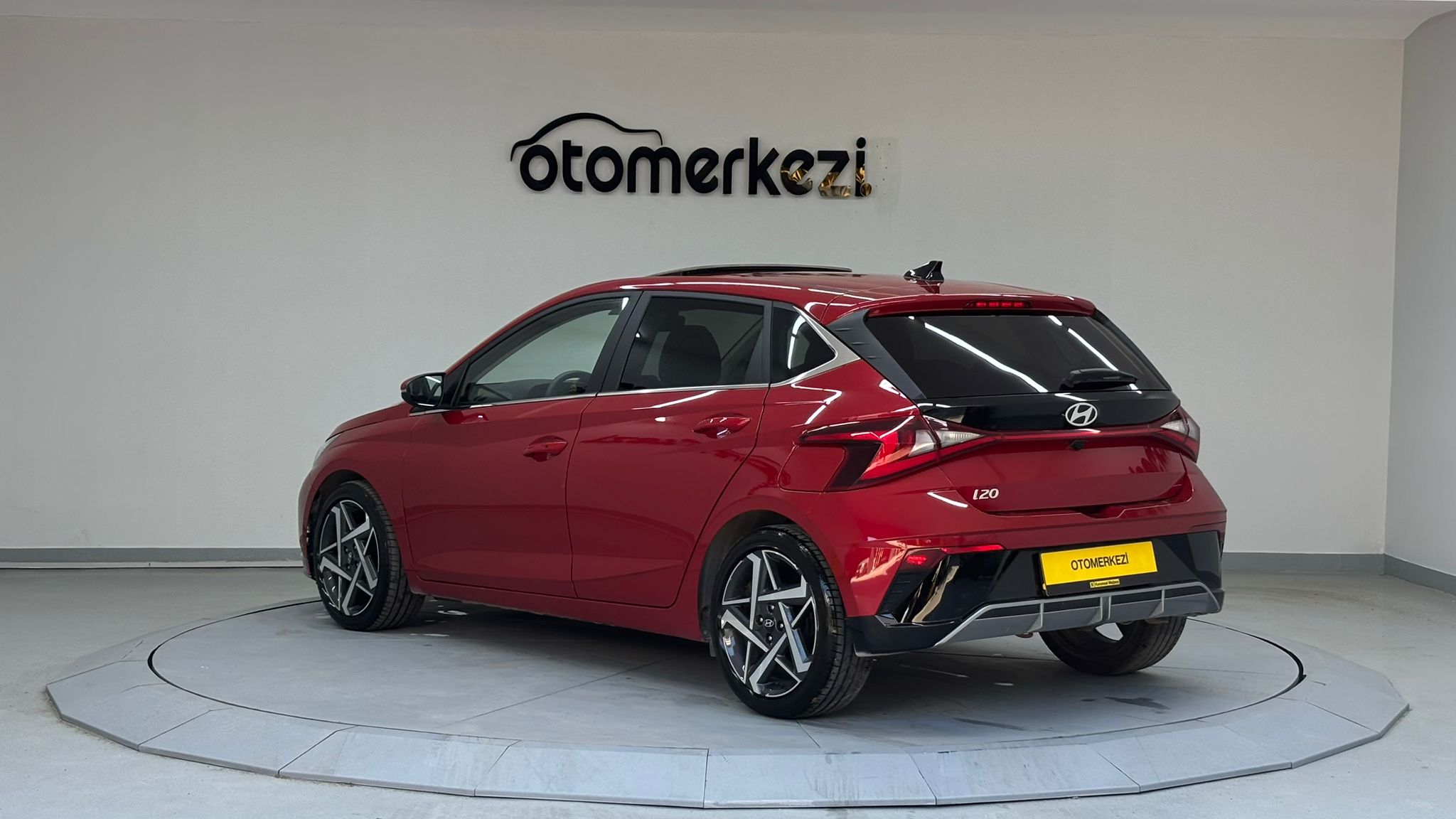 HYUNDAI i20 26